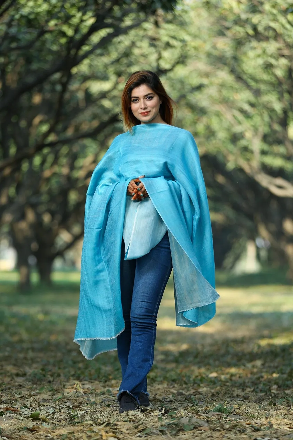 BLUE COLOUR FINE WOOL SHAWL DEFINES FEMINISM AND ENHANCES SOPHISTICATION