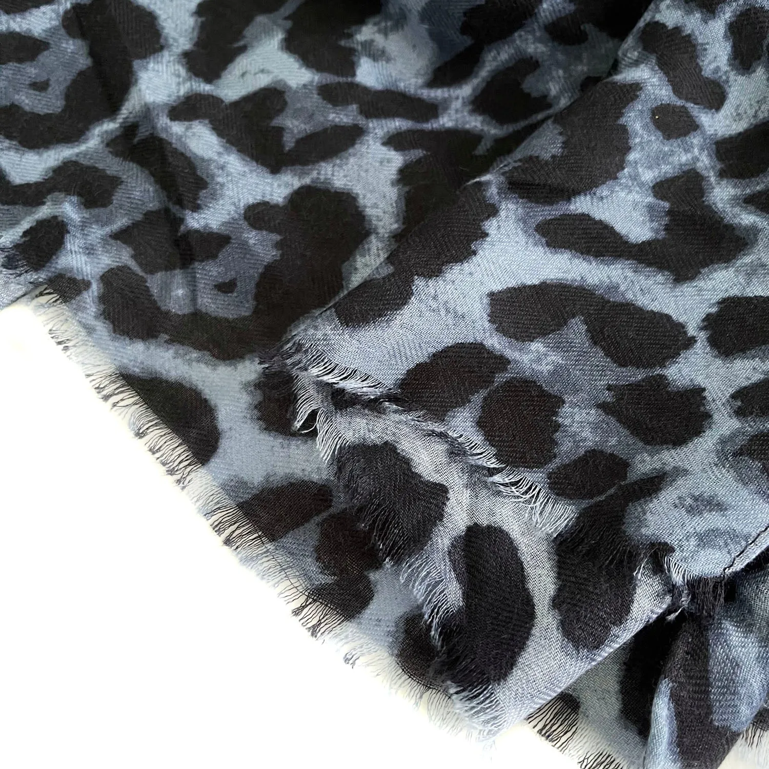 LARGE BLUE LEOPARD PRINT SCARF