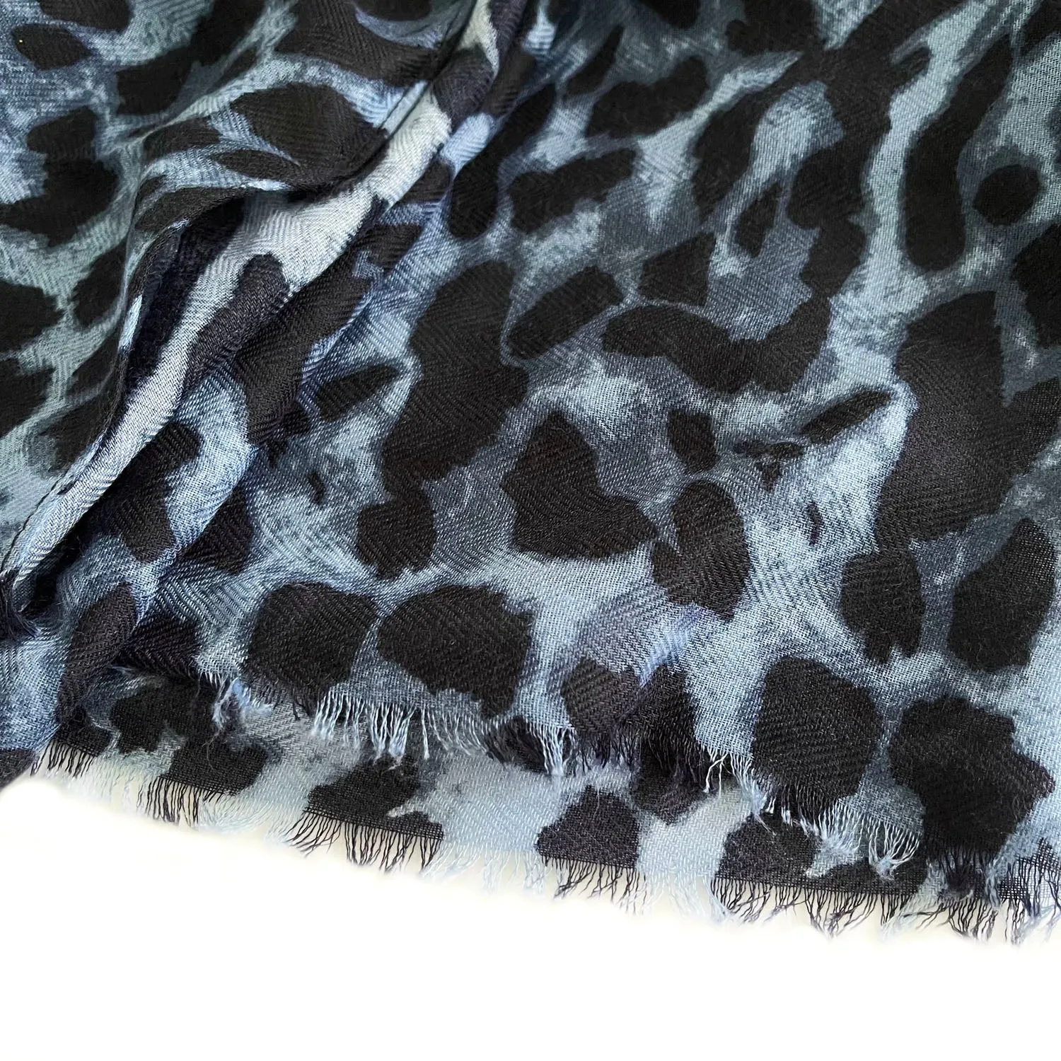 LARGE BLUE LEOPARD PRINT SCARF