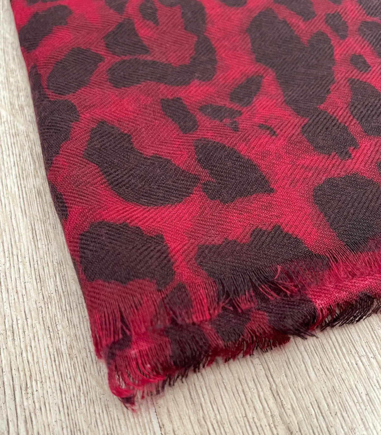 LARGE BURGUNDY LEOPARD PRINT SCARF