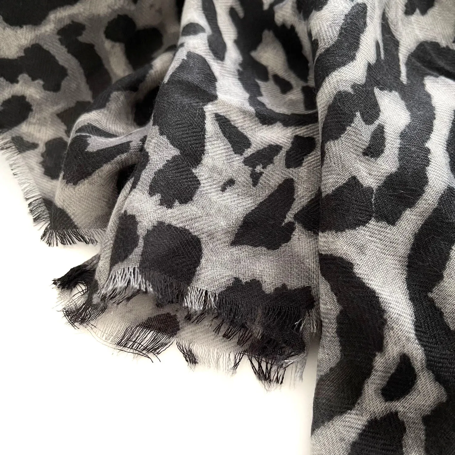 LARGE DARK GREY COTTON MIX LEOPARD PRINT SCARF