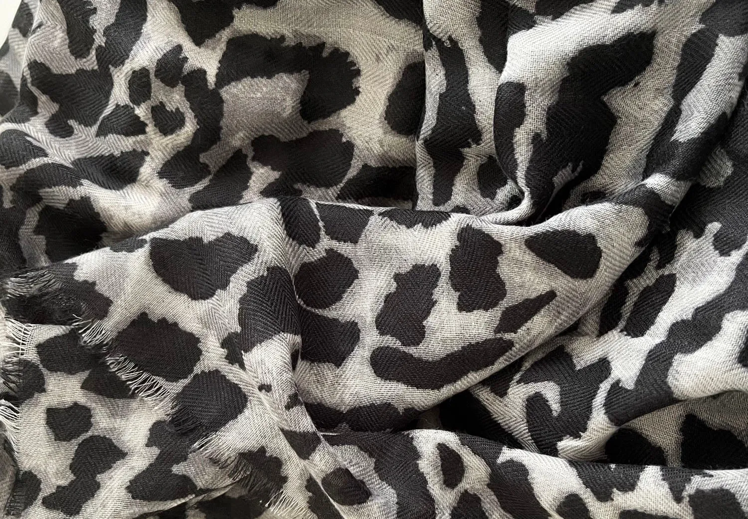 LARGE DARK GREY COTTON MIX LEOPARD PRINT SCARF