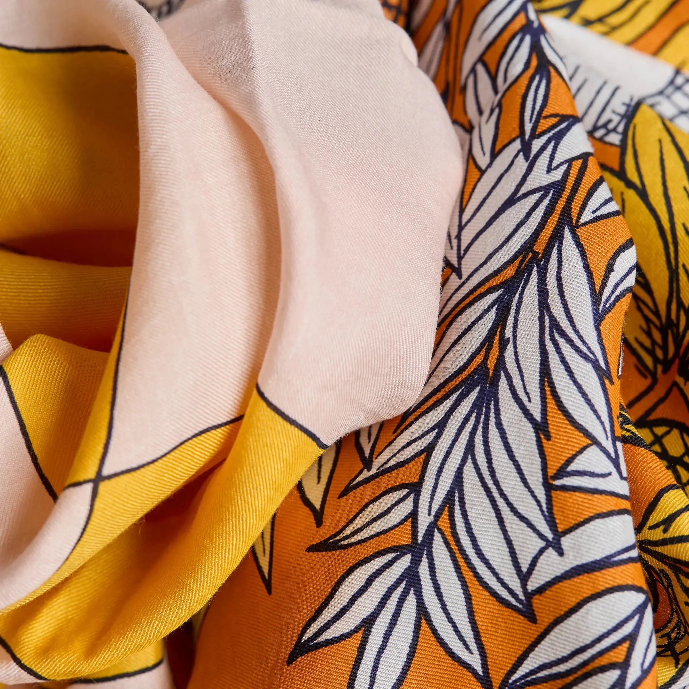 Magnus Summer Scarf in Nude - Inoui Editions