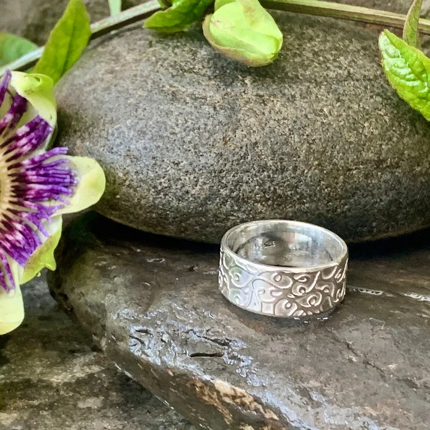 Organic vine textured, wide band ring